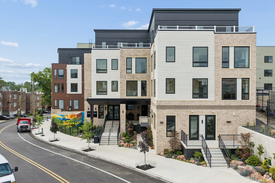 1818 N 53rd St, Philadelphia, PA à louer - Photo de l’immeuble – Image 1 sur 9