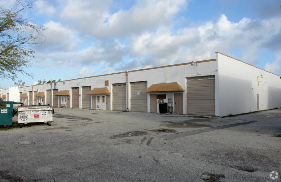5925 Anglers Ave, Fort Lauderdale, FL à louer - Photo de l’immeuble – Image 2 sur 2