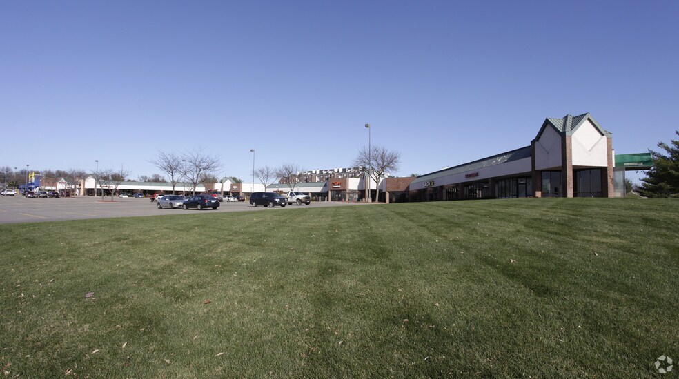 86th St, Urbandale, IA à louer - Photo de l’immeuble – Image 2 sur 20