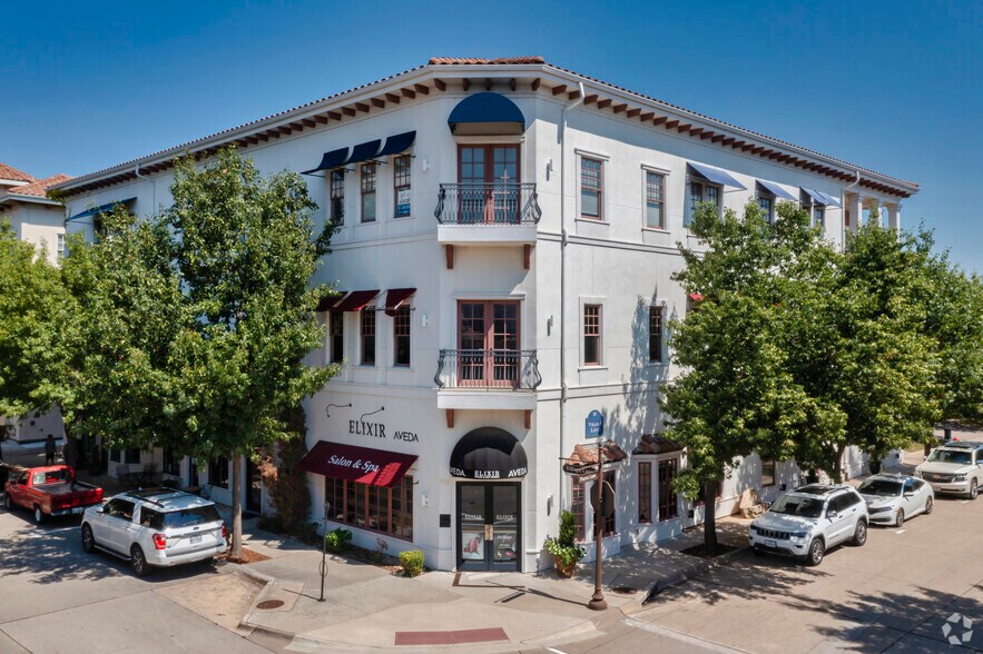85 Village Ln, Colleyville, TX à louer - Photo de l’immeuble – Image 1 sur 11