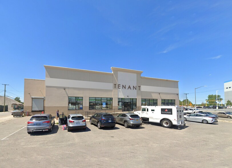 248-58 Rockaway Blvd, Rosedale, NY à vendre - Photo de l’immeuble – Image 2 sur 10