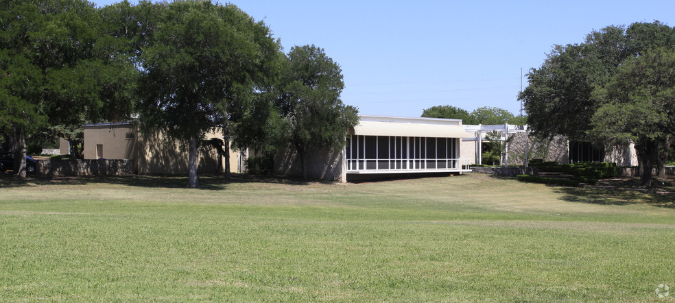 509 Corral Ln, Austin, TX à louer - Photo de l’immeuble – Image 1 sur 5