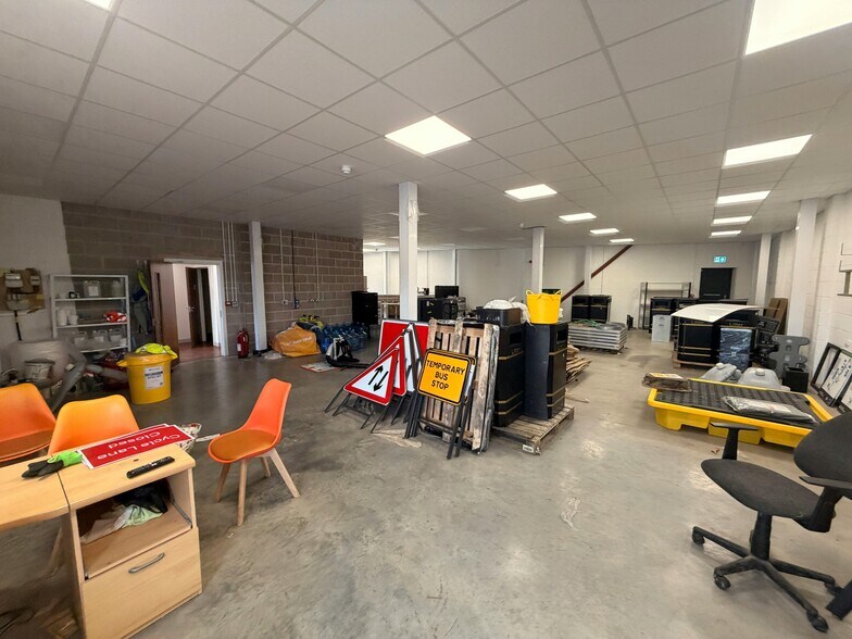 Aston Way, Mannings Heath, Poole à vendre - Photo de l’immeuble – Image 3 sur 8