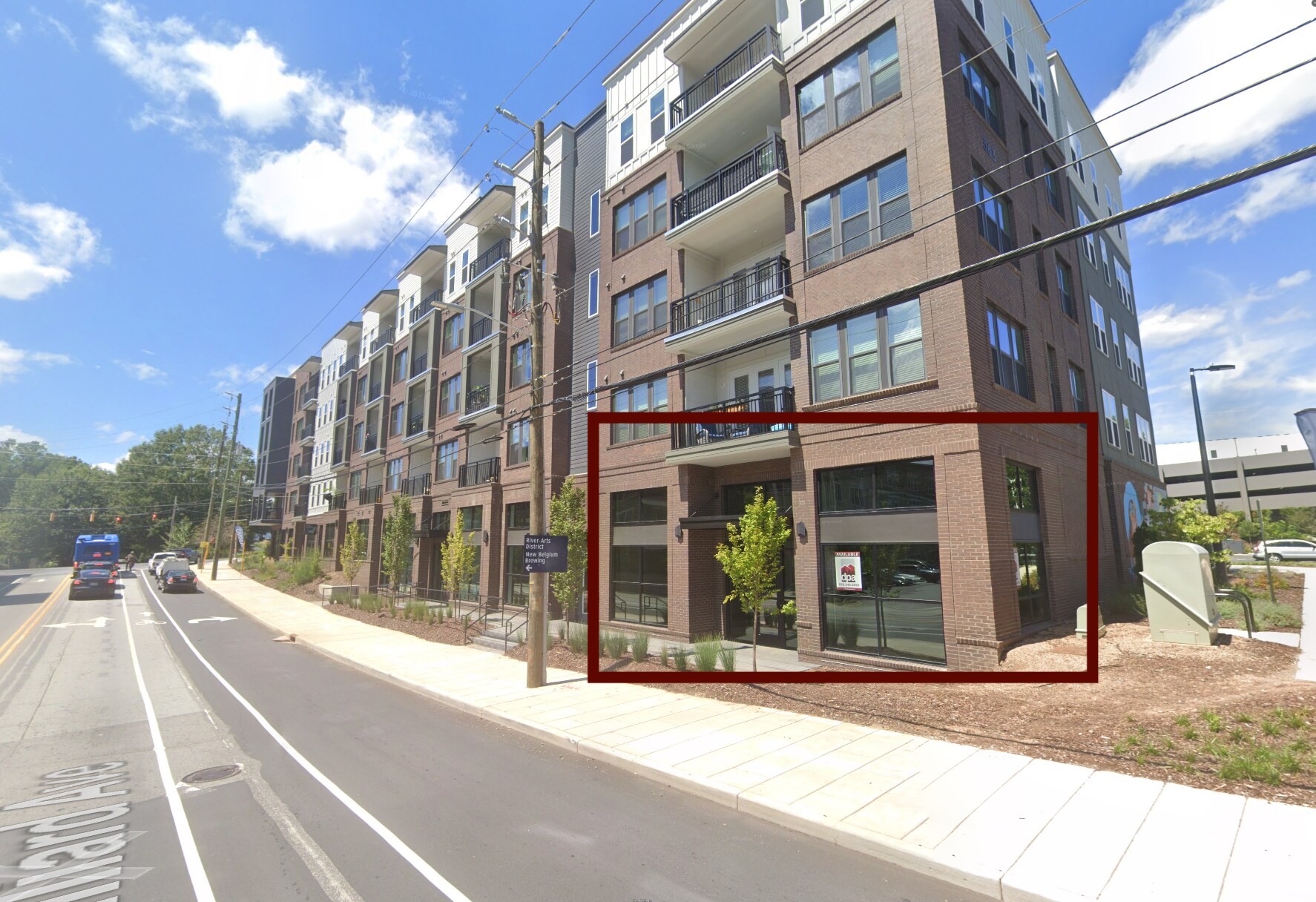 363 Hilliard Ave, Asheville, NC à louer Photo principale– Image 1 sur 8