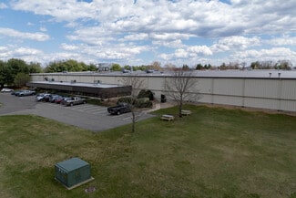 Plus de détails pour 301 Griffith Rd, Chicopee, MA - Industriel/Logistique à vendre