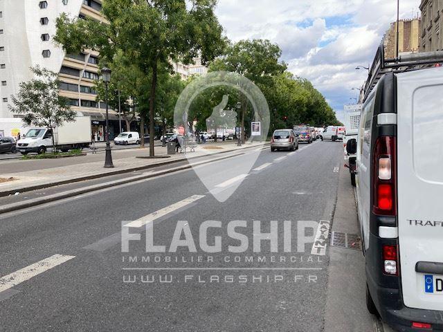 Local commercial dans Paris à louer - Aérien – Image 1 sur 2