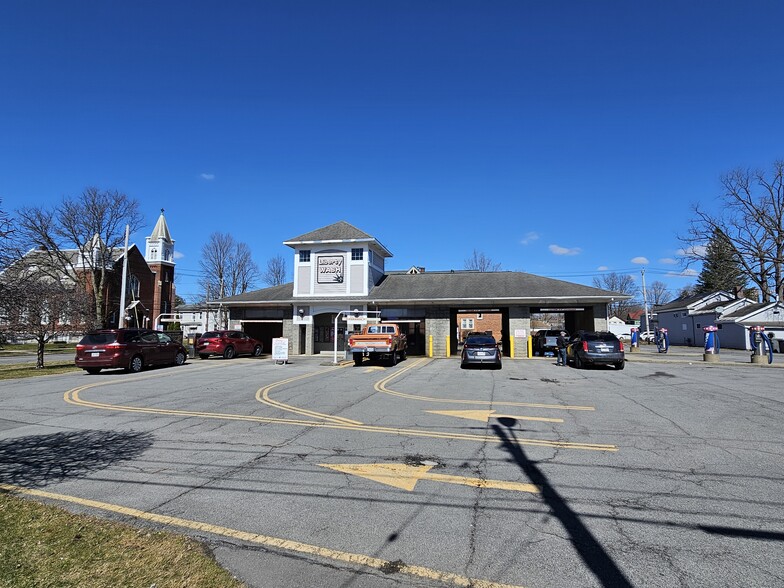 316 W Liberty St, Rome, NY à vendre - Photo de l’immeuble – Image 1 sur 17