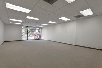 2470 S Winchester Blvd, Campbell, CA à louer Photo intérieure– Image 2 sur 17