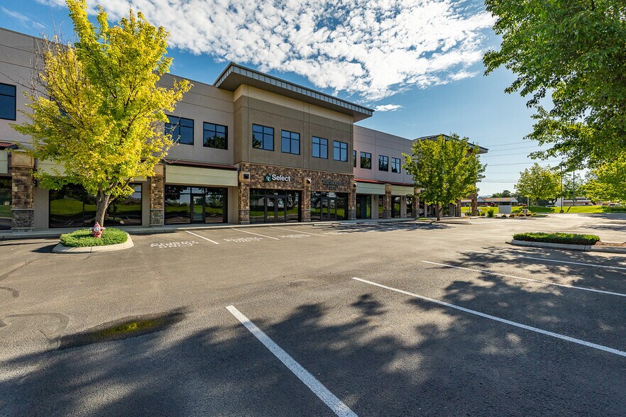 9050 W Overland Rd, Boise, ID à louer - Photo principale – Image 1 sur 8