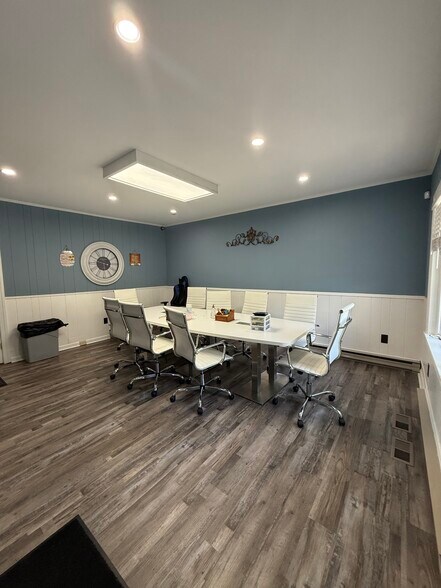 364 N Courtland St, East Stroudsburg, PA à louer - Photo de l’immeuble – Image 3 sur 12