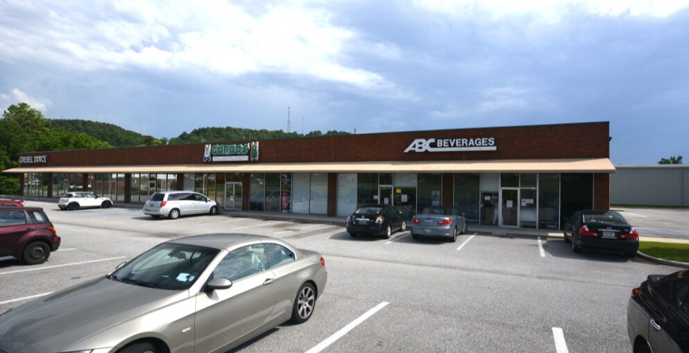 100-114 Commerce Pky, Pelham, AL à louer Photo principale– Image 1 sur 4