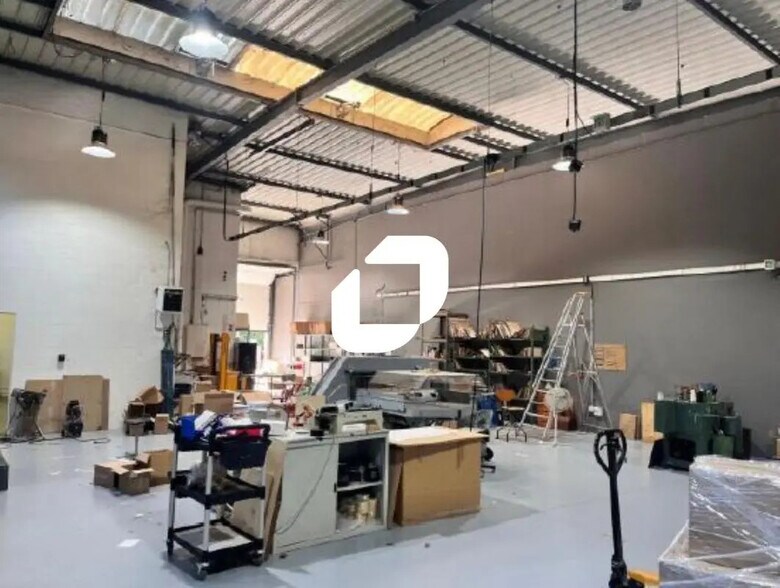 Bureau dans Bondy à louer - Photo de l’immeuble – Image 2 sur 5