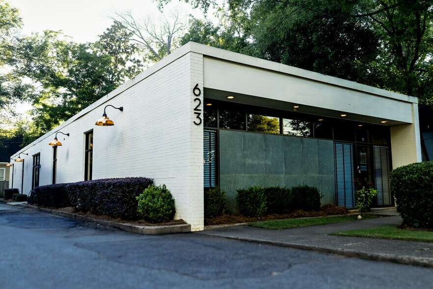 623 N Milledge Ave, Athens, GA à louer - Photo de l’immeuble – Image 1 sur 3