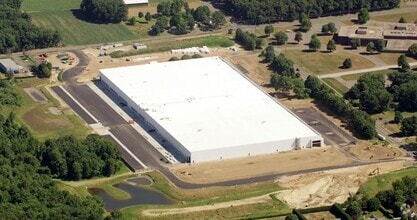 113 N Maple St, Enfield, CT - Vue aérienne  vue de carte - Image1