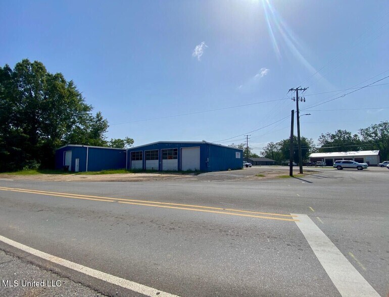 143 Winter St, Lucedale, MS à vendre - Photo de l’immeuble – Image 3 sur 27