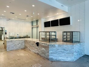 2041 Rosecrans Ave, El Segundo, CA à louer Photo intérieure– Image 2 sur 6