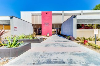 Plus de détails pour 4950 San Bernardino St, Montclair, CA - Bureau à louer