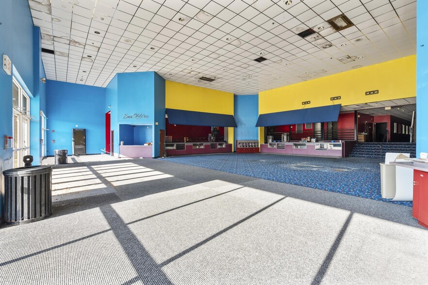 814-850- Derby Ave, Seymour, CT à louer - Photo de l’immeuble – Image 3 sur 15