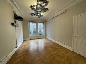 5 Rue Du Renard, Paris à louer Photo intérieure– Image 1 sur 4