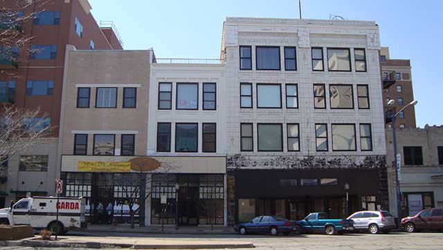 709 S Kansas Ave, Topeka, KS à louer Photo de l’immeuble– Image 1 sur 3