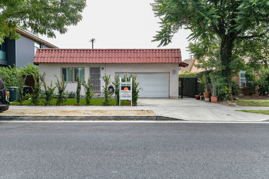 924 W Clark Ave, Burbank, CA à vendre - Photo de l’immeuble – Image 2 sur 22