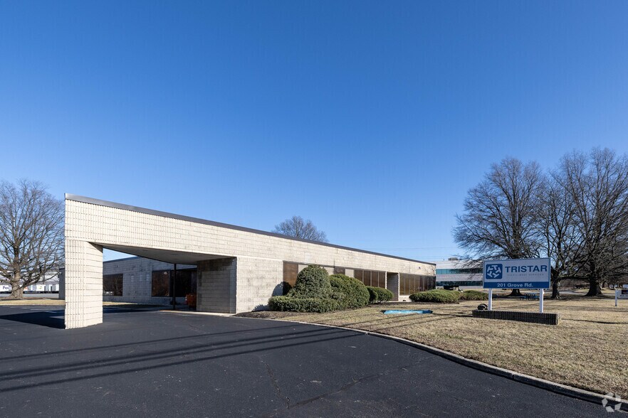 201 Grove Rd, Thorofare, NJ à vendre - Photo principale – Image 1 sur 6