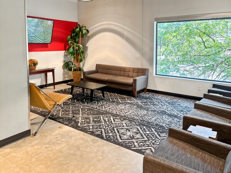 5113 S Harper Ave, Chicago, IL à louer - Photo intérieure – Image 3 sur 28