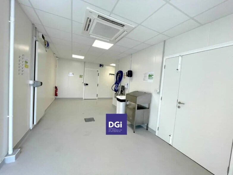 Local d’activités dans Nîmes à louer - Photo intérieure – Image 3 sur 4