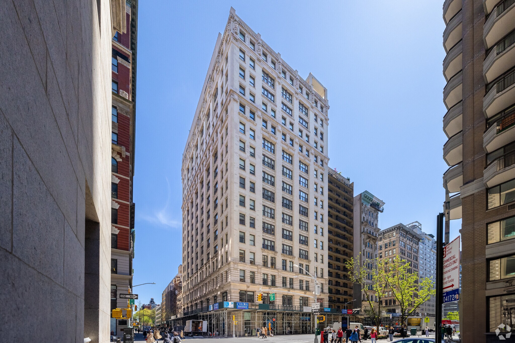 79 Fifth Ave, New York, NY à louer Photo de l’immeuble– Image 1 sur 7
