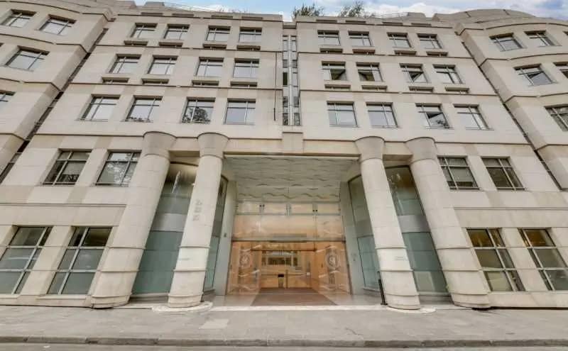 Bureau dans Paris à louer Photo de l’immeuble– Image 1 sur 3