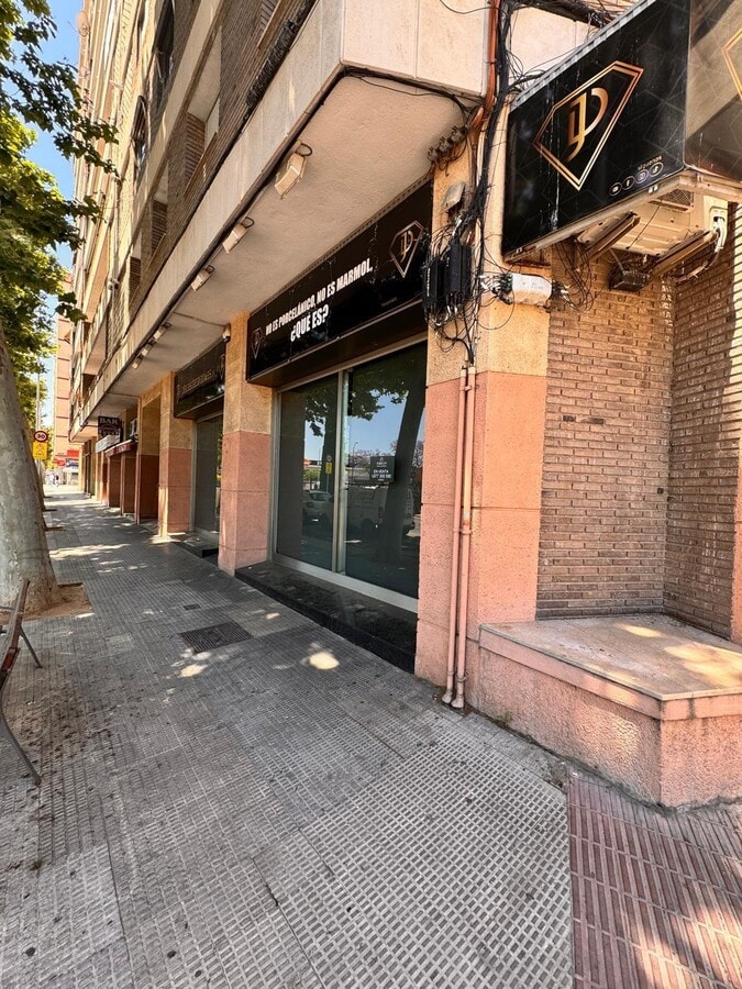 Reus, TAR 43205 - Lot - - - Photo intérieure - Image 2 of 18
