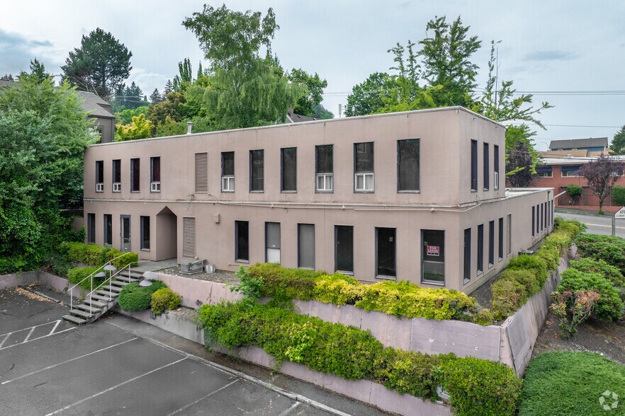 4515 SW Corbett Ave, Portland, OR à louer - Photo principale – Image 1 sur 11