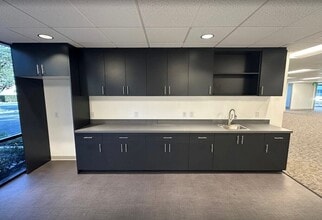 17941 Fitch, Irvine, CA à louer Photo intérieure– Image 2 sur 5