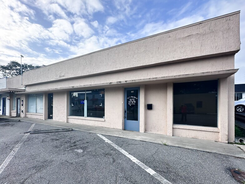 107-121 Allamanda Dr, Lakeland, FL à louer - Photo de l’immeuble – Image 2 sur 23