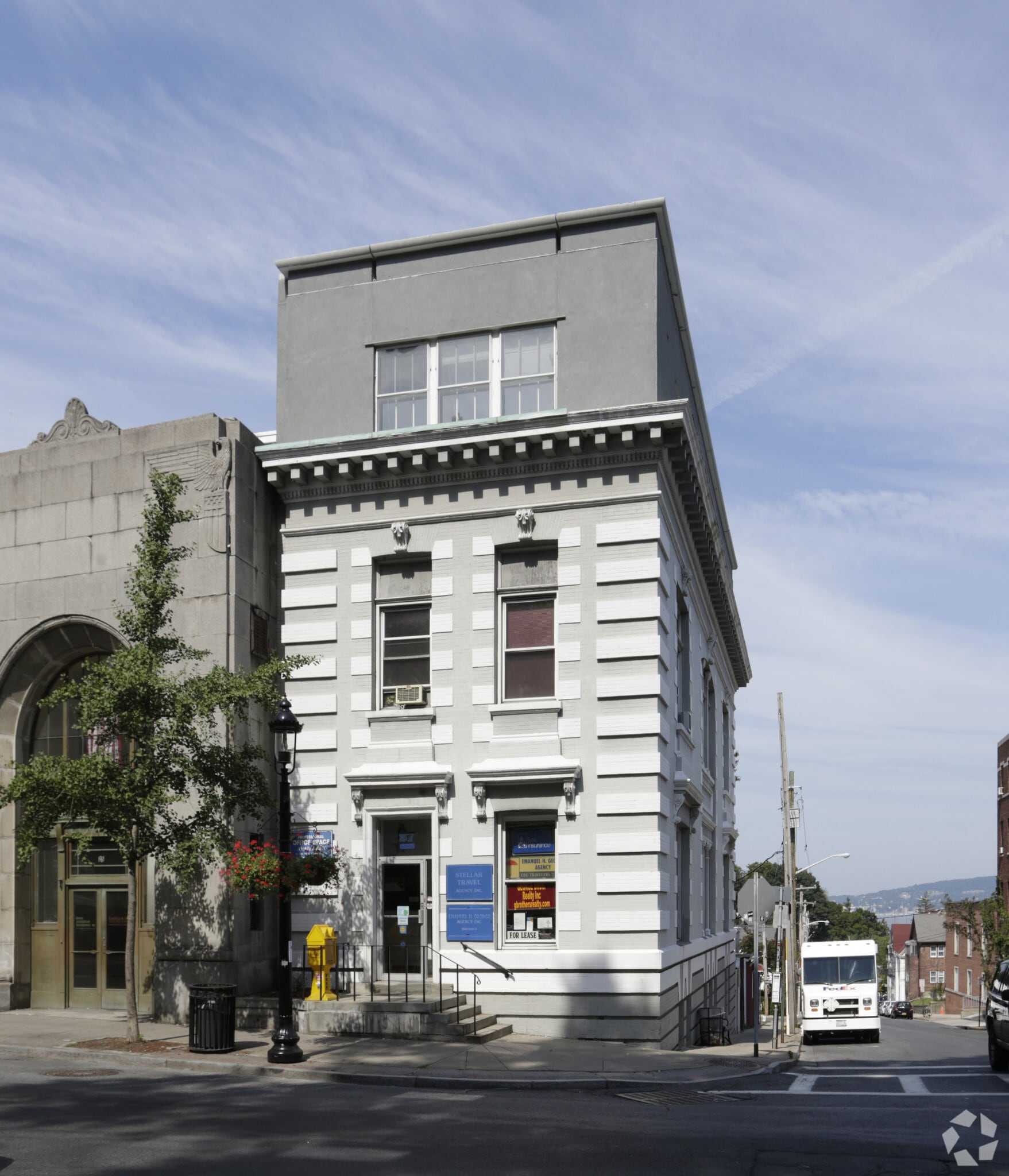 27 N Broadway, Tarrytown, NY à louer Photo principale– Image 1 sur 8