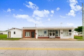 Plus de détails pour 103 Main St, Micro, NC - Spécialisé à vendre