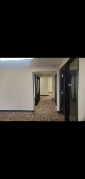 3601 82nd Ave, Leduc, AB à louer - Photo de l’immeuble – Image 2 sur 12