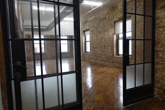 231 Front St, Brooklyn, NY à louer Photo intérieure– Image 2 sur 17