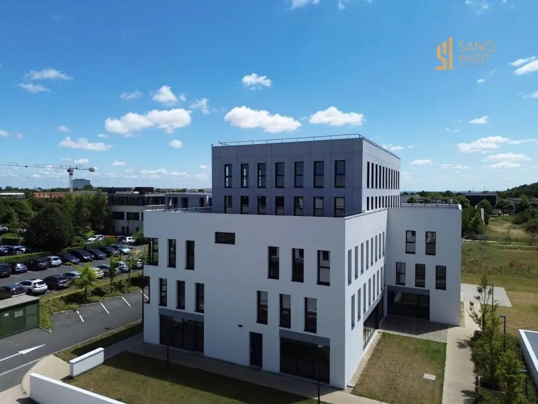 Bureau dans Saint-Contest à vendre Photo de l’immeuble– Image 1 sur 9