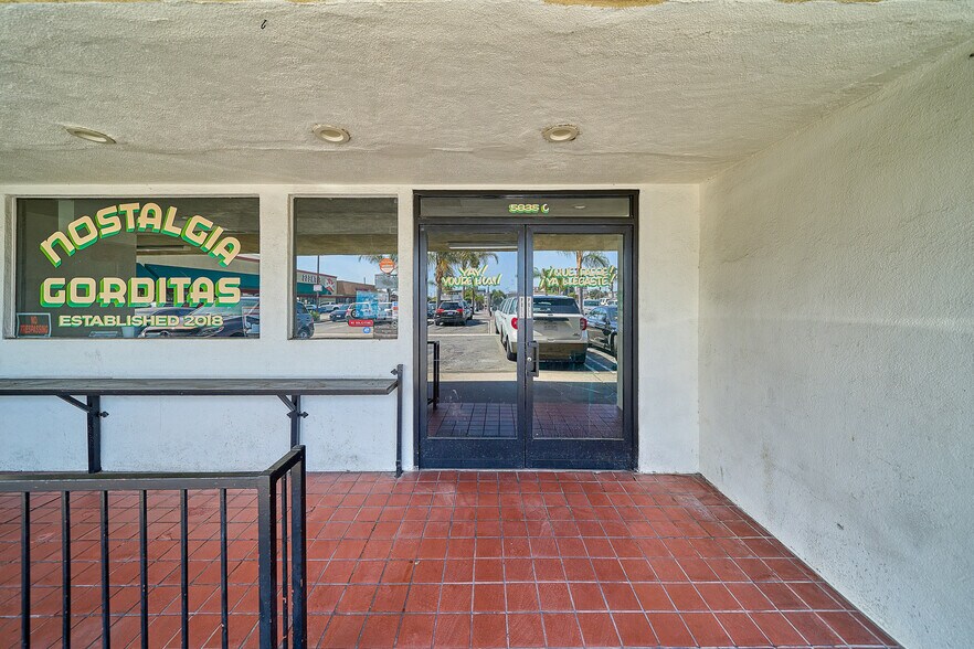 5835 Bellflower Blvd Unit C, Lakewood, CA à louer - Photo de l’immeuble – Image 3 sur 29