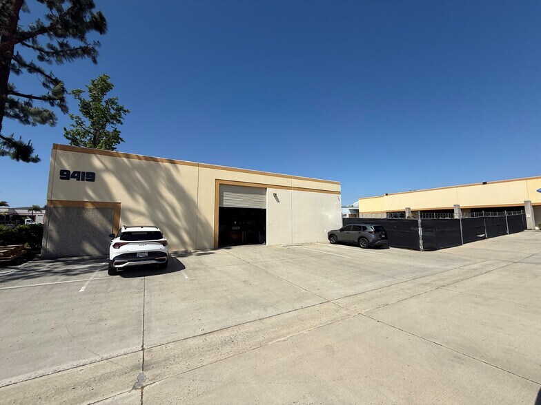 9419 Abraham Way, Santee, CA à louer - Photo de l’immeuble – Image 3 sur 5