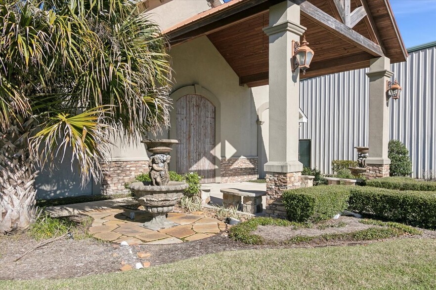21820 I-10, Vidor, TX à vendre - Photo de l’immeuble – Image 3 sur 32