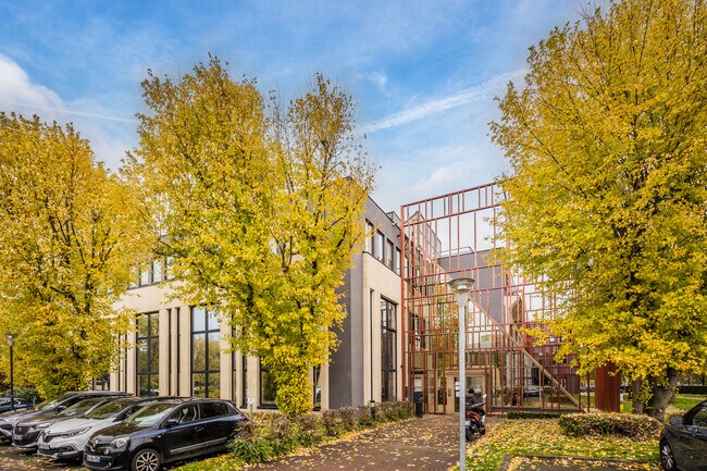 Plus de détails pour 1 Place Des Hauts Tilliers, Gennevilliers - Local d'activités à louer