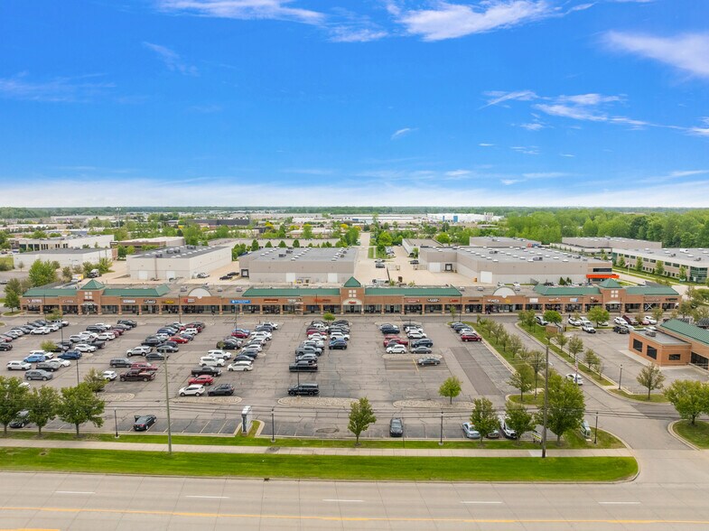 50288-50784 Schoenherr Rd, Shelby Township, MI à louer - Photo de l’immeuble – Image 3 sur 5