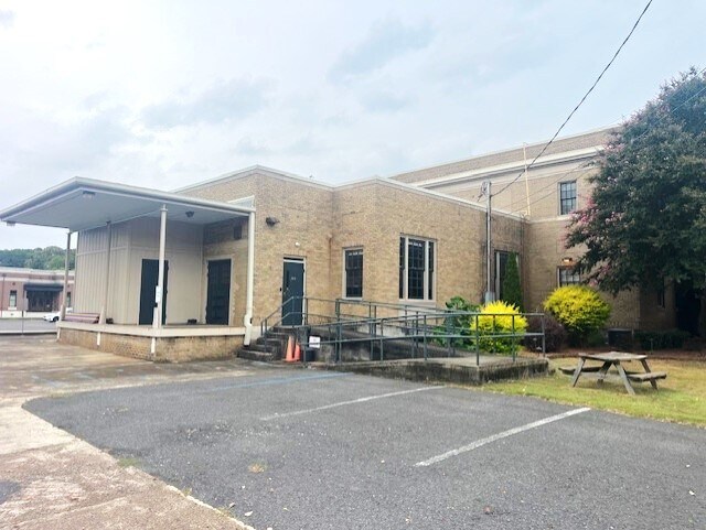 414 Bank NE st, Decatur, AL à louer - Photo de l’immeuble – Image 3 sur 20