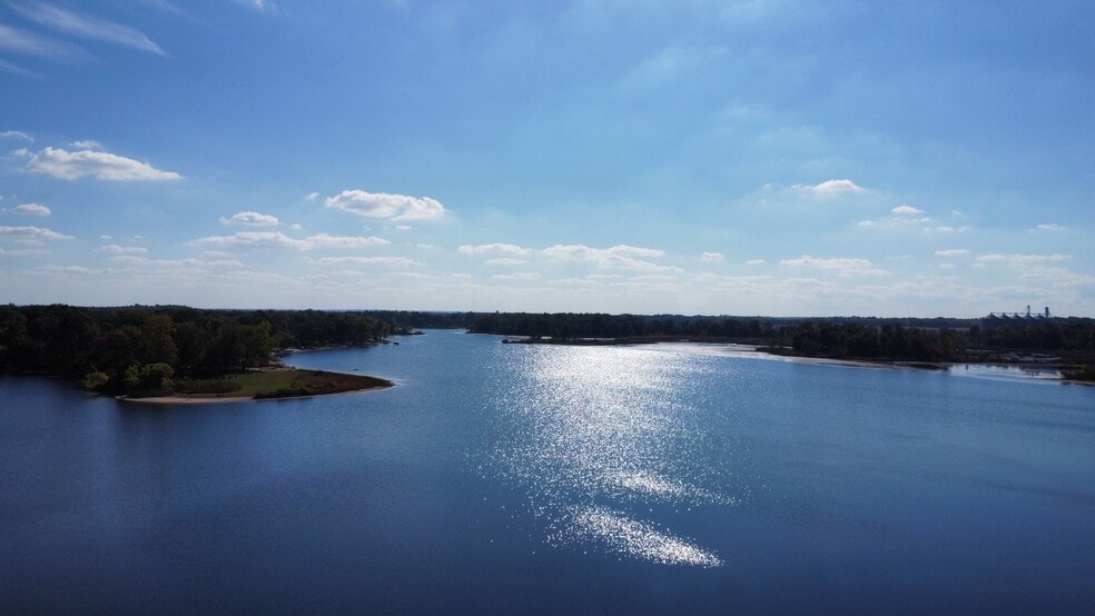 41st Street, Paw Paw, MI à vendre - Photo principale – Image 1 sur 23