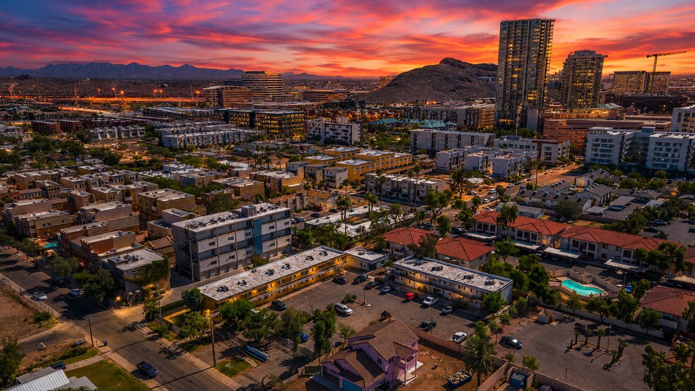 Heart of Tempe | 33-Units portefeuille de 2 biens à vendre sur LoopNet.fr - Photo de l’immeuble – Image 1 sur 21