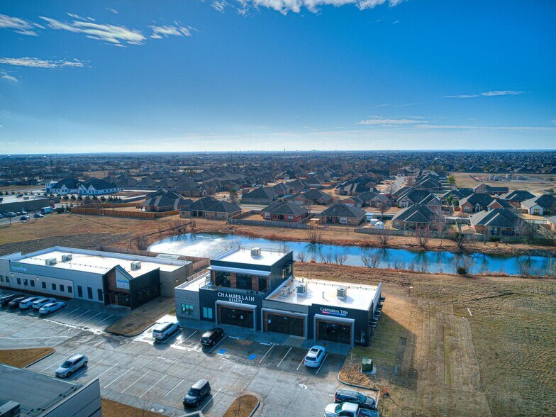 142 SW 134th St, Oklahoma City, OK à louer - Photo de l’immeuble – Image 2 sur 36