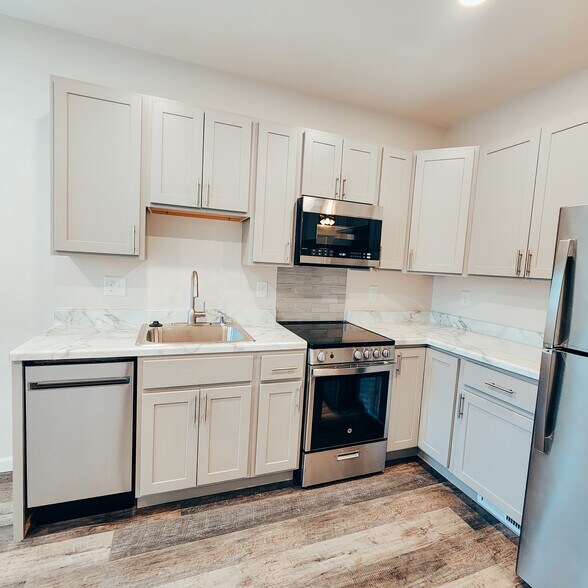 5826 Balsam Rd, Madison, WI à vendre - Photo de l’immeuble – Image 3 sur 14