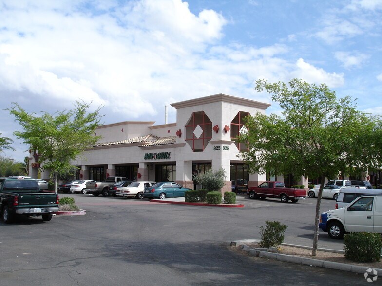 825 S Cooper Rd, Gilbert, AZ à louer - Photo de l’immeuble – Image 2 sur 4